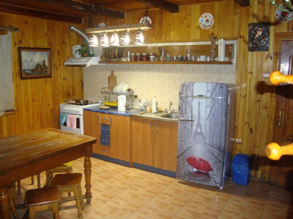 Domik S Saunoy Na Ogiyenko Apartment Kamianets-Podilskyi Exterior photo